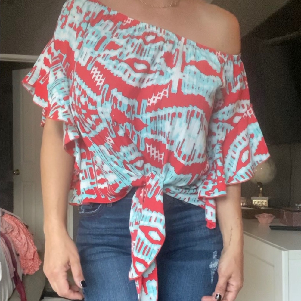 Silky flower crop top